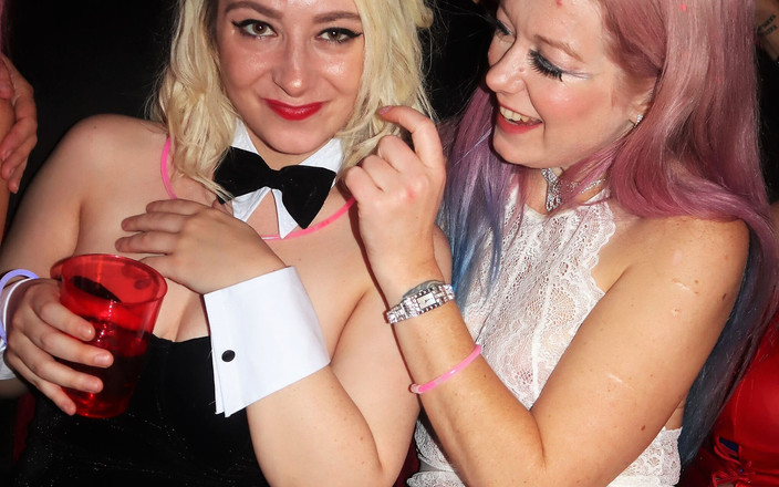 Red Heaven Media: HÃ¤schen-geburtstag bukkake!