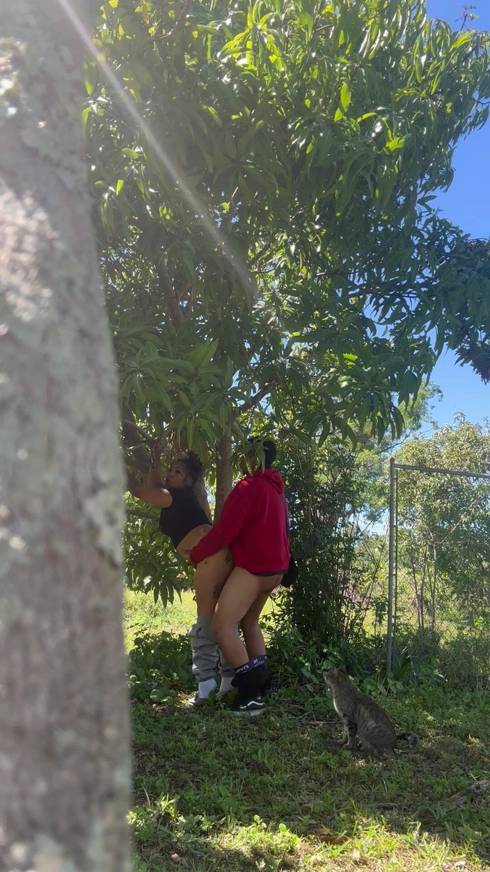 Beemines: Kambodschanisches ficken im dschungel