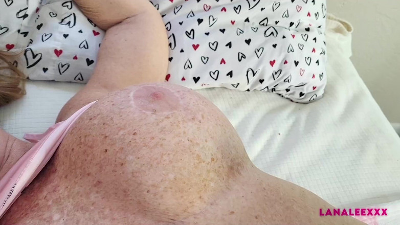 Lana Lee: बीमार Lana lee लम्बे लंड वाले दोस्त के बड़े लंड से ठीक हो जाती है