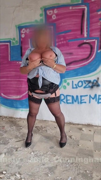 Abandoned Graffiti Room - Tits Out Photo Shoot