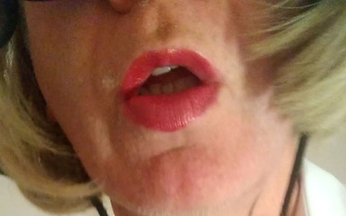 Cindy Belfast: College-girl Cums