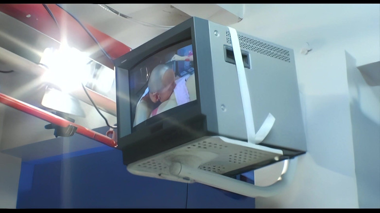 Perv Milfs n Teens: Лія Лув потребує його в піхву