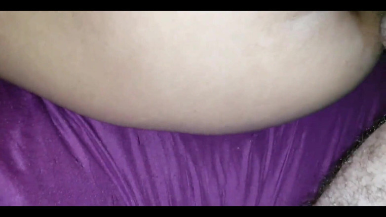 Anny Kitty: 我操我荡妇继妹的处女屁股并在她体内射精