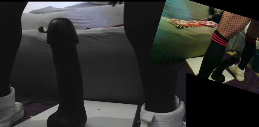 Damaged Hole: 私の3本の大きなディルドが私のきついアナルを貫く