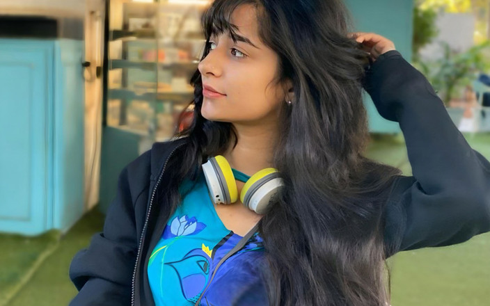 Indian beautiful girl: Awek India comel melancap - video viral