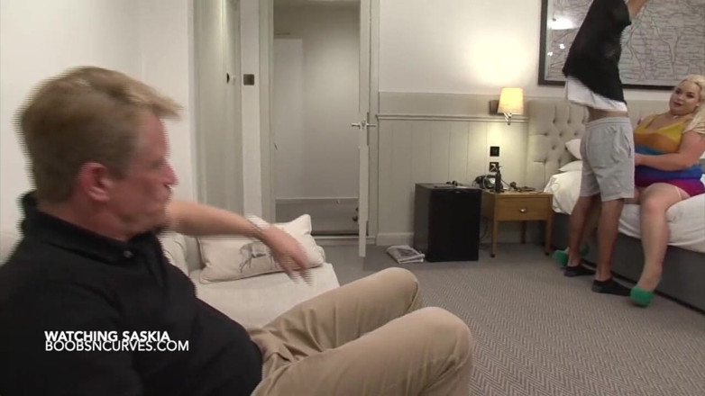 Melon Juggler: Marc watches his girlfriend BBW Saskia being fucked