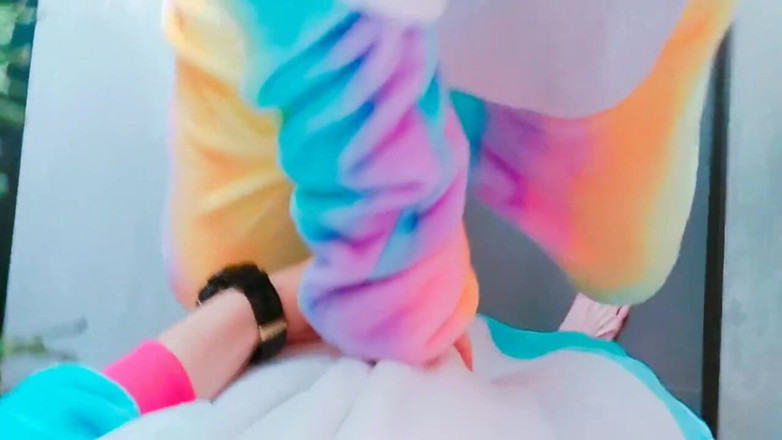 Taboo Room: Nevlastní sestra mě nechá dotýkat se jejího těla, když potřebuji