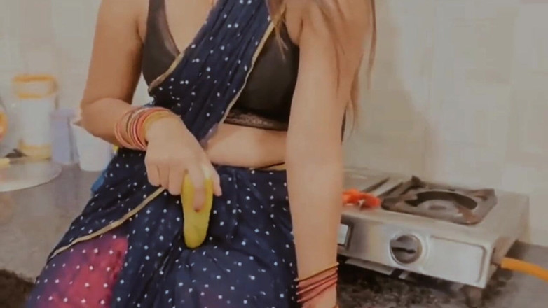 Joya Malik: Devar在德西xxx视频中乱搞哥的骚逼