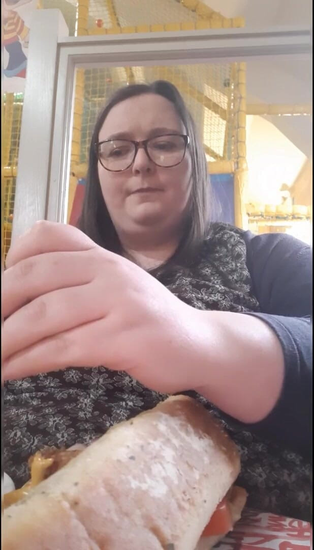 SSBBWLadyBrads: SSBBW secret filming of meal with stepfamily (This video has no...