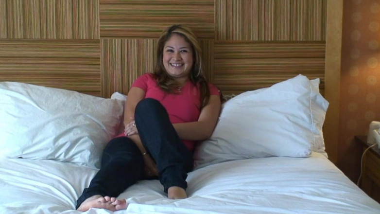 Video Wonderland Productions: Estrella interview and solo