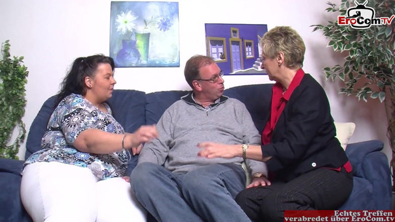EroCom: Husband fucks with two mature fat German housewives in threesome