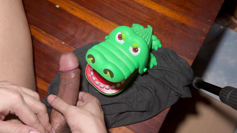 SinglePlayerBKK: Den här leksaken biter på min kuk.