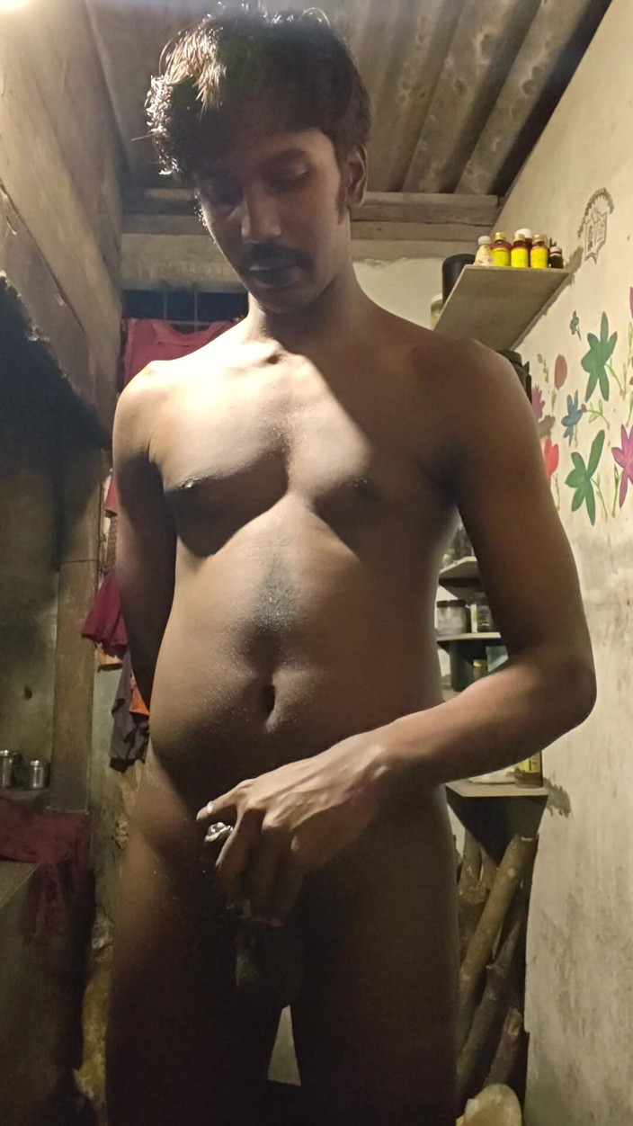 Charmer1999: Jerking and Cumming Again for My Audience
