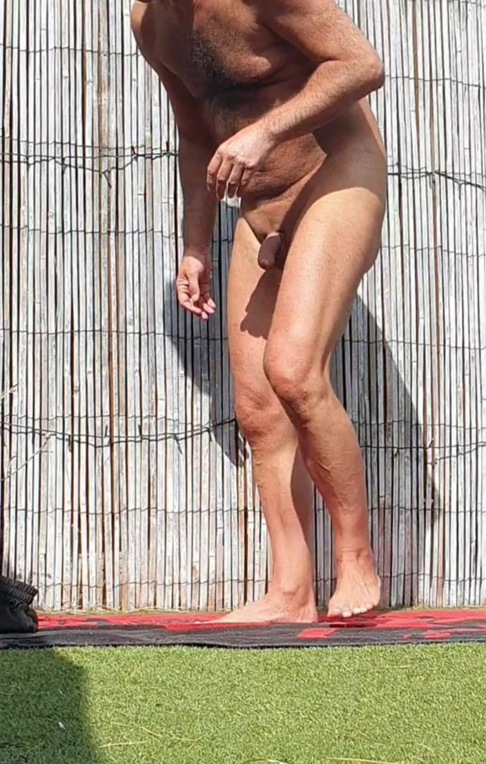 MaleModel: Zahradní nahota / Expozice (část 2)