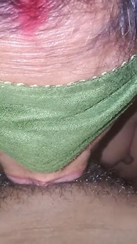 Hot Babe's Erotic Blowjob in a XXX Mms
