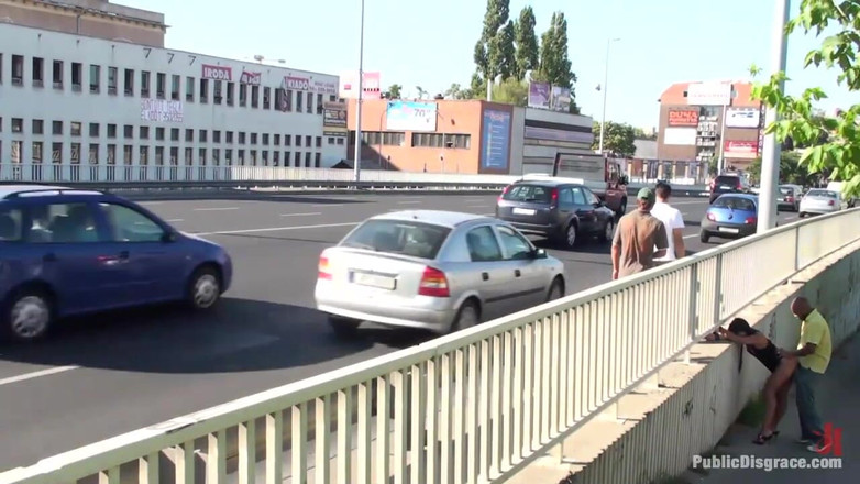 Public Disgrace by Kink: Jebanie w dupę i ssanie kutasa w miejscach publicznych!