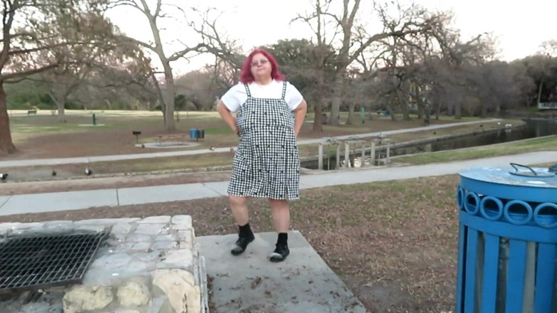 BBW nurse Vicki adventures with friends: Nepovedené záběry v botách! BBW Sestravicki Paní Roleplay