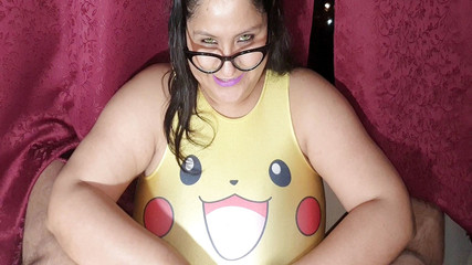 Latin Rain: Futai cu țâțe mari