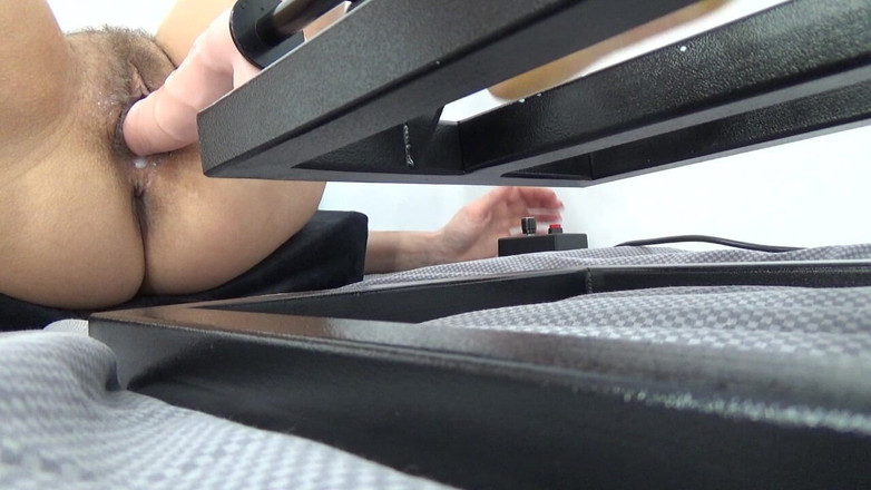 AnnaBUST: 성숙한 자위기 기계