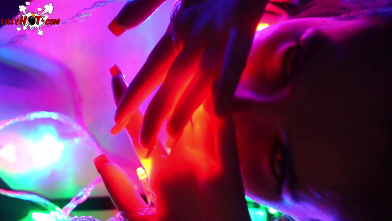 LILLYHOTX: Big booty girl on Christmas night - soft erotica