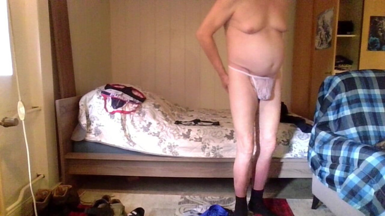 Lothar H: Strip Thong Fitting