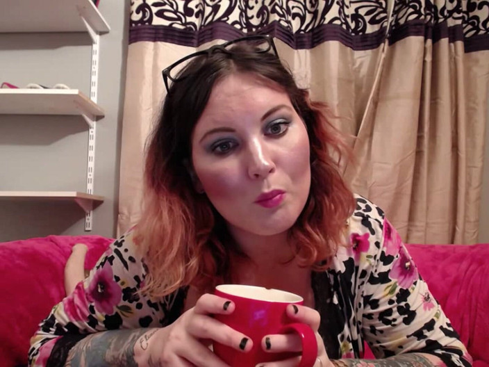 MissFFW: Bayan ffw buz küplerini kıvrarak seviyor