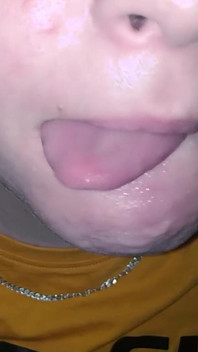 menelan sebagian besar