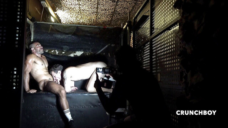 Fetish bareback party in backroom: Ayden Taylor nicolas bardem tarafından ham kullanılıyor