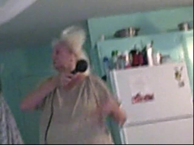 BBW nurse Vicki adventures with friends: Granny blows her hair