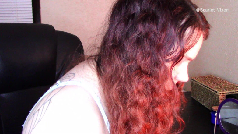 Scarlet Vixen: Hiccup While Doing My Makeup