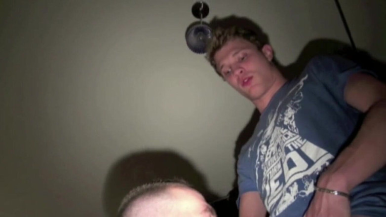 Crunch Boy: Jonathan Darko screwed by Kameron Frost