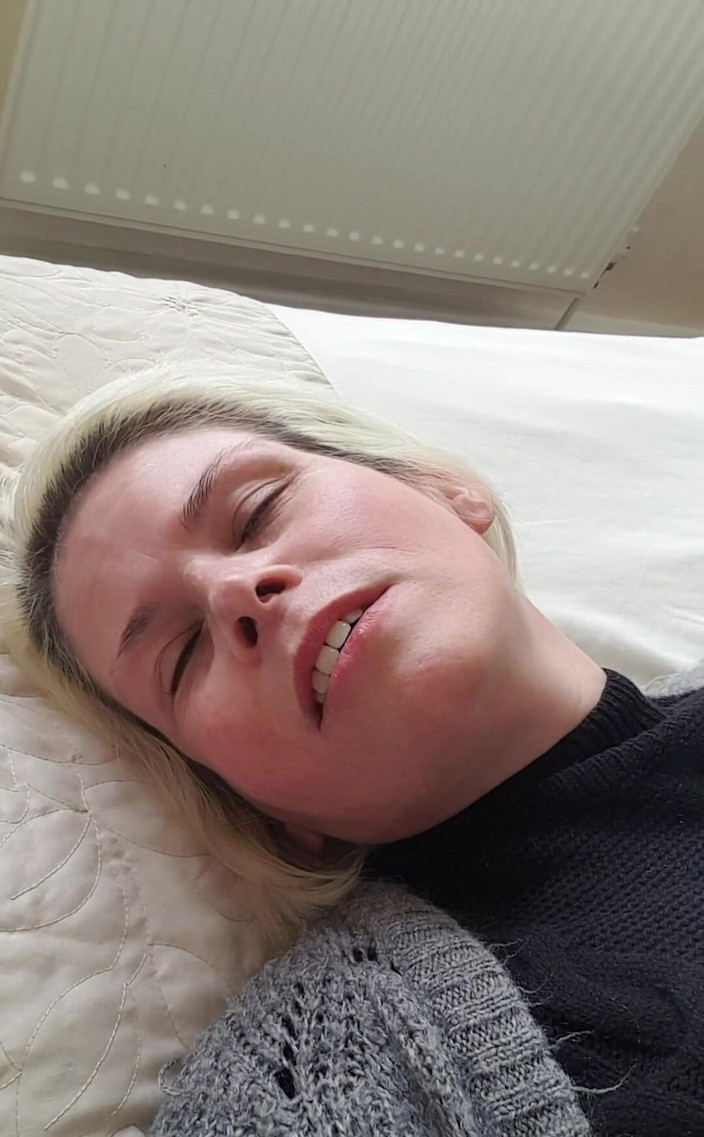 SkylerSquirt: 내 보지를 XX로 따먹는 동안 내 오르가즘 얼굴을 보여줘