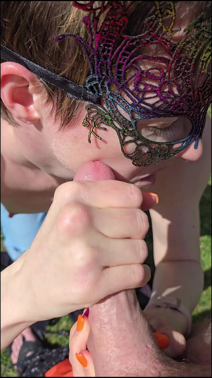 SexyGamerMomma: Rychlé kouření venku!