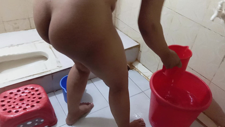 Sumahomesex: Secret Camera in Cox's Bazar Hotel Washroom - Real Video