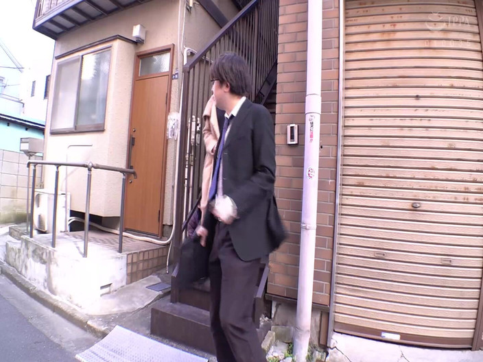 Vulture: Nanami Tanaka - de ontrouwe vrouw naast de deur