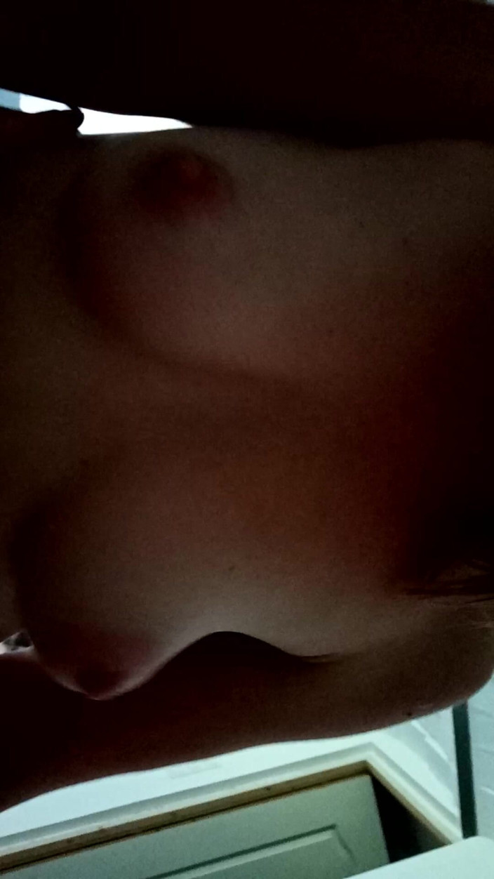 Sub Slave: Cewek sange ini dientot habis-habisan sama kontol besar - pov