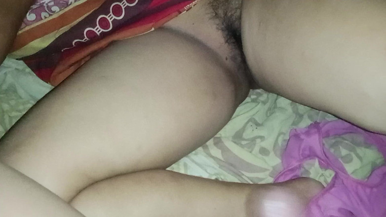 Citra: Ich schlurfte im zimmer meiner stiefmutter, während ich ihr schamloch...