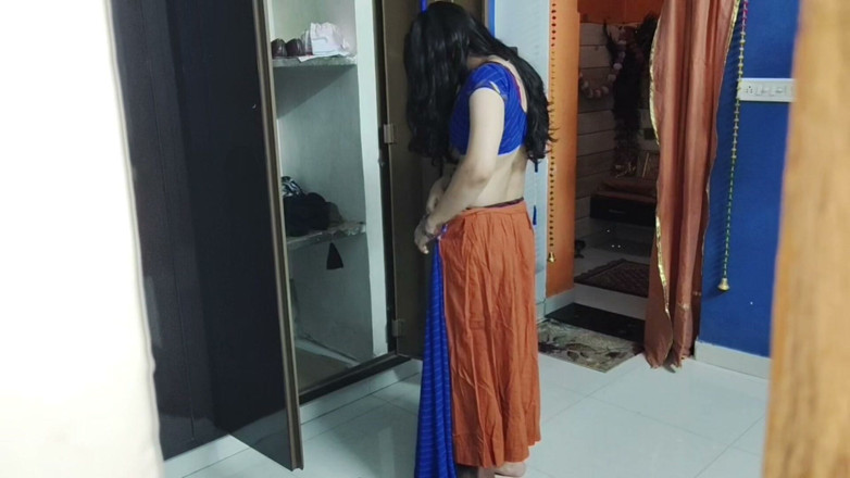 Ruhika Backbencher: Video viral de una caliente india poniéndose un sari