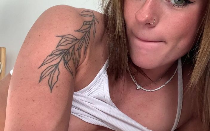 Lena Mouse: 18yobrunette je Petite JOI: Mrdka pro mě, ty špinavé šukání!