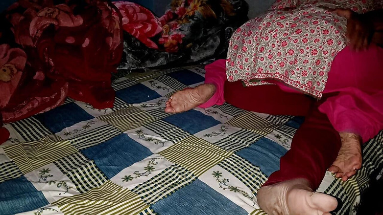 Suhana vloge: Inserito l'intero pene nel culo, la cognata ha urlato ad...