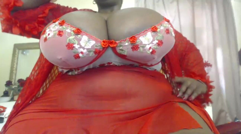 Legendary Booty Overdose: Giant Boobs Bounce