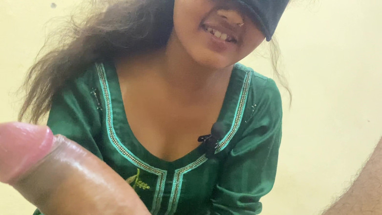 Aliya: Un ami m’a vu me doigter pendant ma relaxation