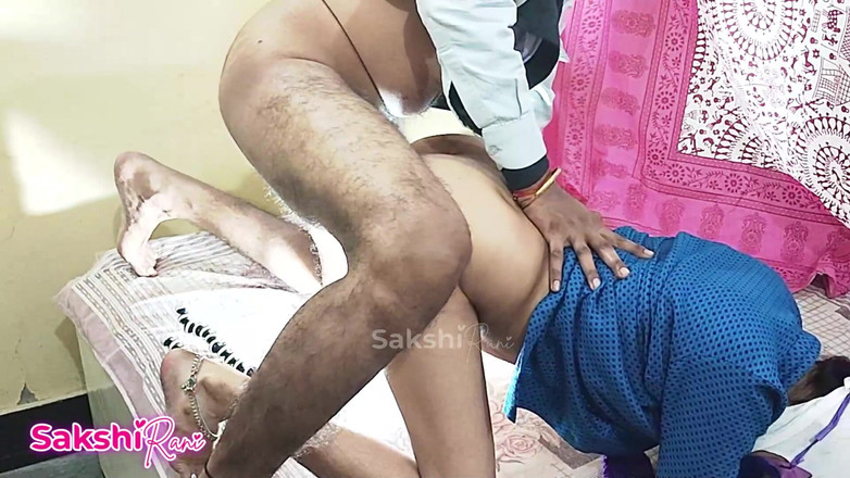 sakshi_raniii: Indian Desi Hot Sexy Stepmom Left After Seeing Her Changing...