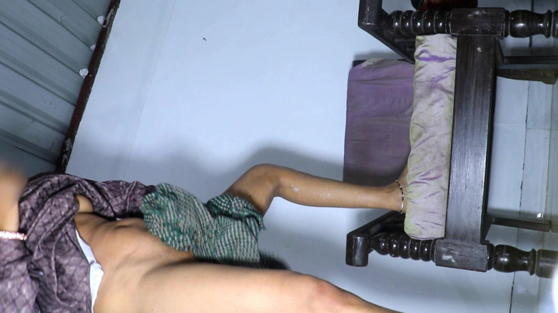Rakul008: Beautiful Indian Gujarati Stepsister First Time Huge Squrting Lage Shaking