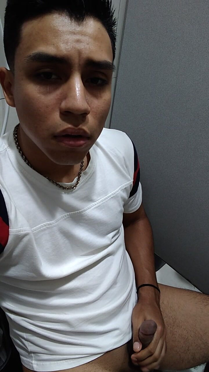 AlexAlejandro13: Plaza Sendero Baths