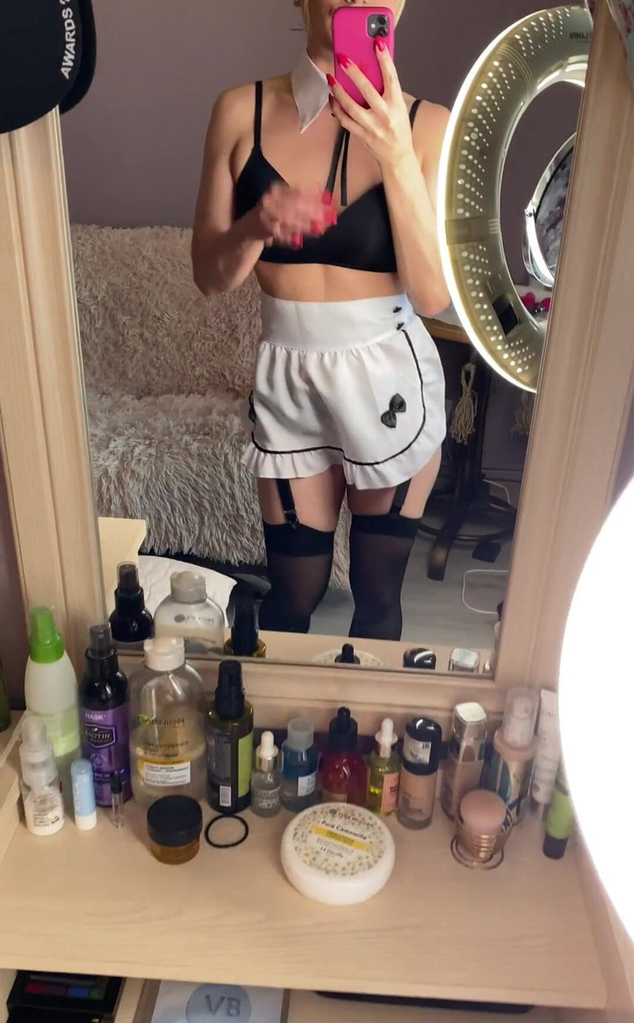 Andre Love: Aku suka bermain di depan cermin. Kamu suka main peran...