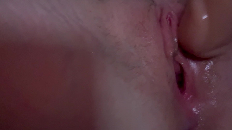 Codielisebeth24: Милфа трахнула себя 12-дюймовым дилдо