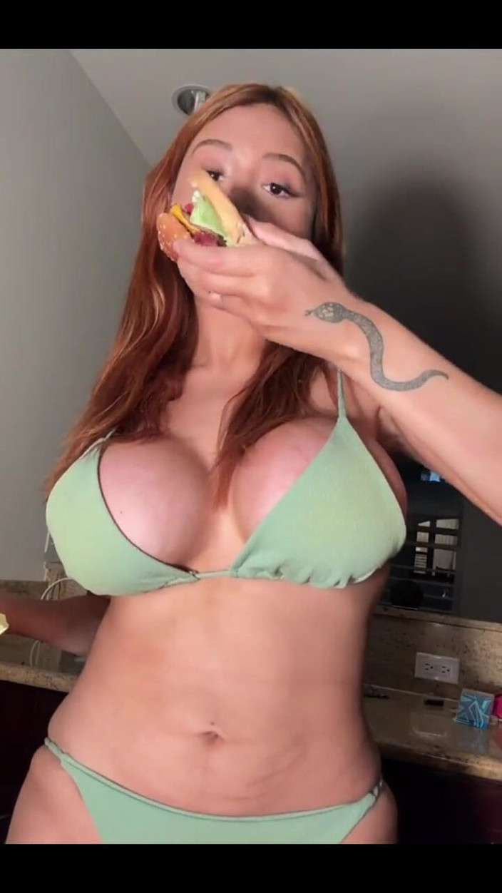 Jayla Cuateco: A Pretty Trans Girl dan Patty Burger