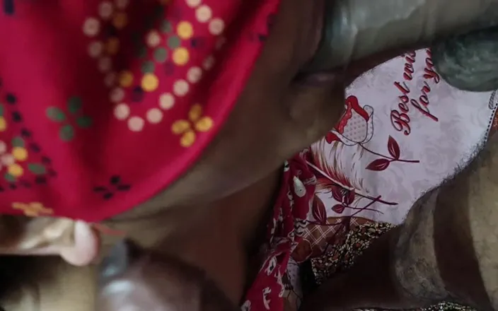 bengalihousewife: Indian Bengali Housewife Boudi Double Cock Suck