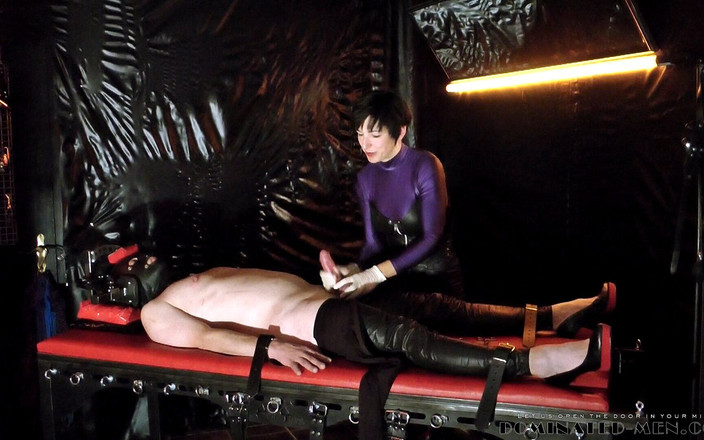 Dominated men: Jeho M hs na jeho Strašné CBT část 2